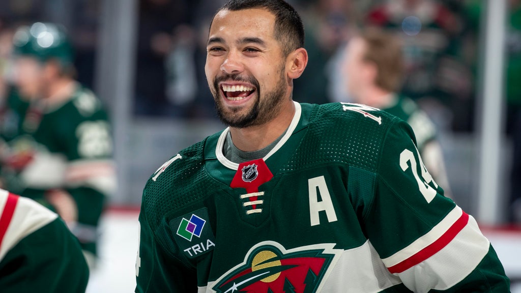 Defenseman Mathew Dumba retiring after 13 NHL seasons with 5 different teams — WCCO / CBS Minnesota, St. Helena Sports news