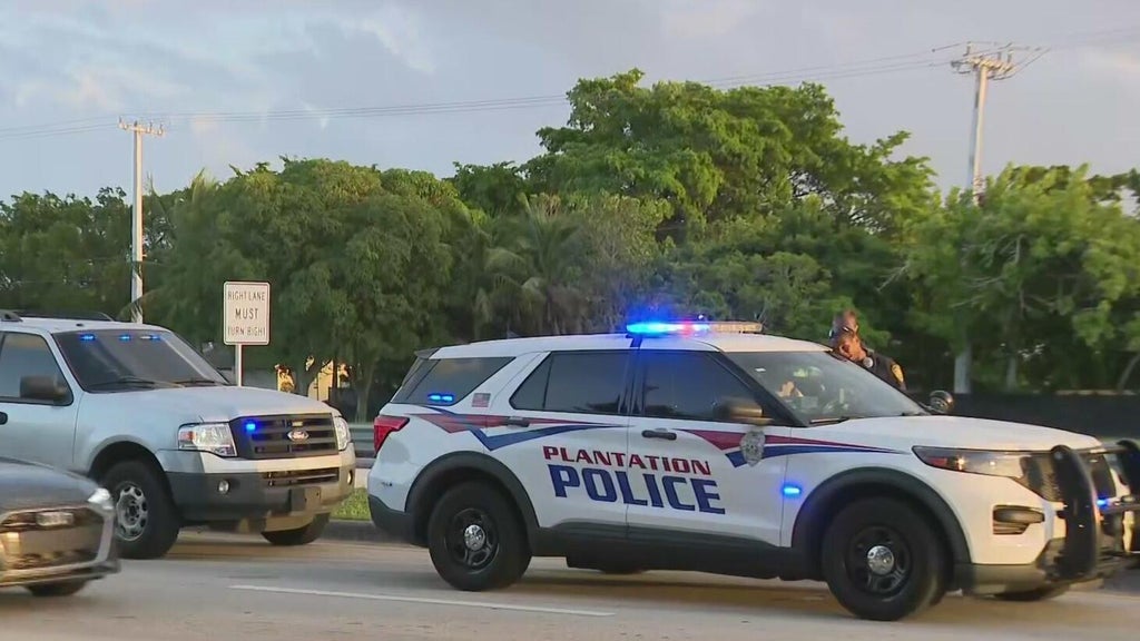 Deadly motorcycle crash shuts down lanes in Plantation — CBS Miami, St. Helena Community news