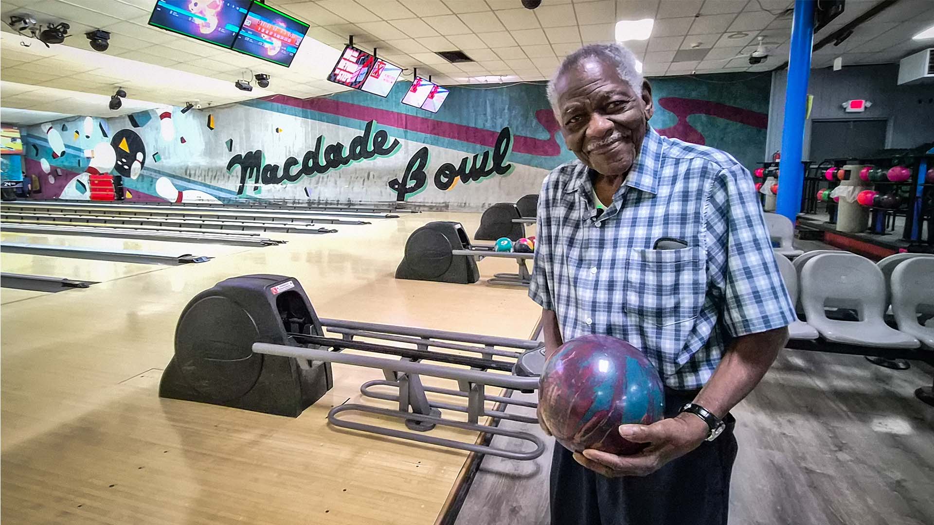 100-year-old bowler still throws strikes in Delaware County, Pennsylvania
— ABC 7 Bay Area, St. Helena Community news
