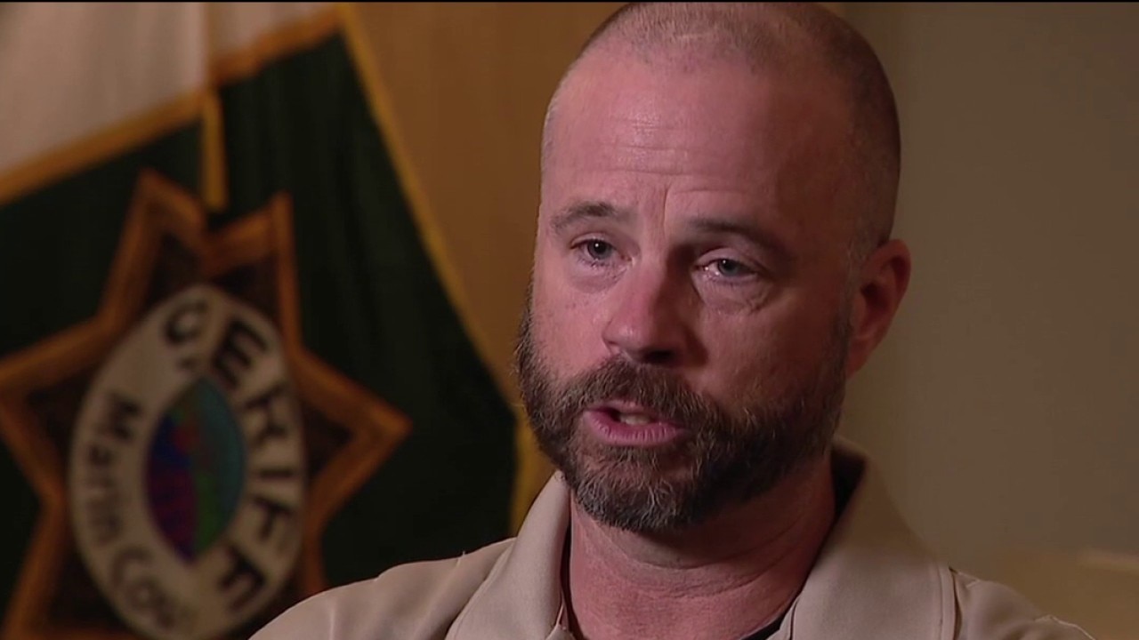 Marin sheriff's deputy gets medal for saving trapped in flooded car — KTVU FOX 2 Bay Area, St. Helena Community news